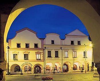 Hotel Zlata Hvezda Třeboň Exterior foto